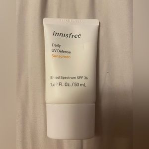 Innisfree daily defense sunscreen